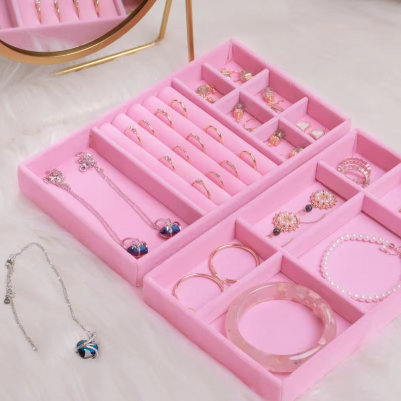 Porta Jóias Organizador Elegante de Veludo  - VelvetJewel®